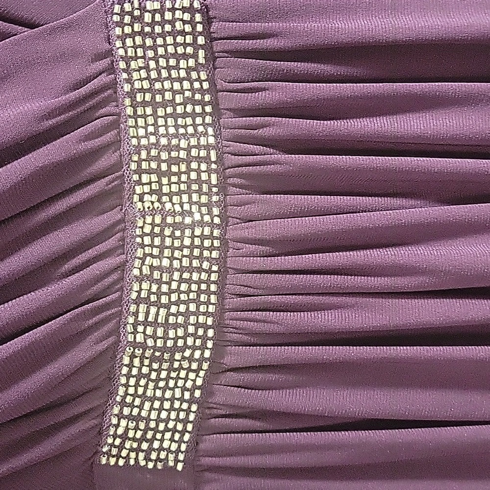Dress - Picture 3 of 4